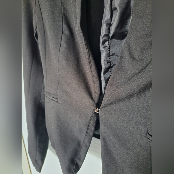 Love Tree Black Blazer - Picture 5 of 7